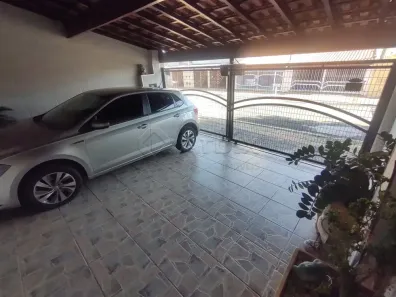 Casa com 3 Quartos à venda, 150m² no Campo Limpo, Americana