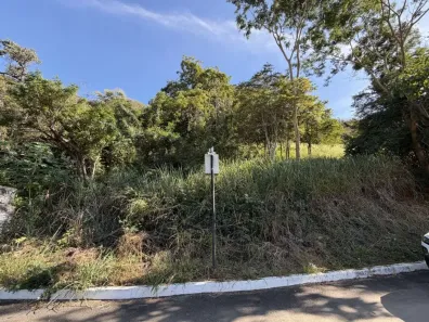 Lote/Terreno com 1 Quarto à venda, 778m² no Ibituruna, Montes Claros
