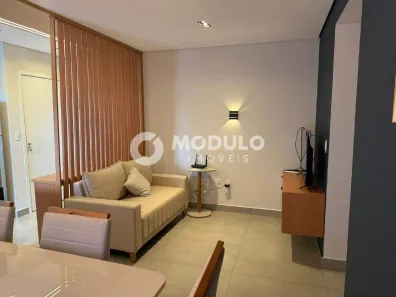 Apartamento com 2 Quartos para alugar, 60m² no Osvaldo Rezende, Uberlândia