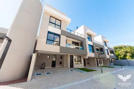 Sobrado com 3 Quartos à venda, 161m² no Santa Felicidade, Curitiba