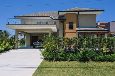 Sobrado com 5 Quartos à venda, 271m² no Bal Stella Maris, Peruíbe