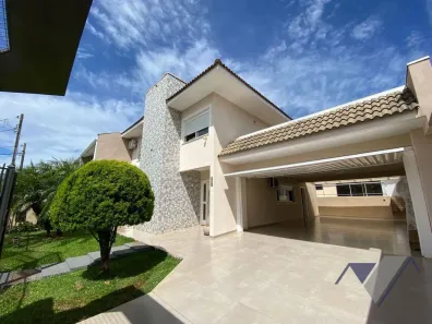 Sobrado com 4 Quartos para alugar, 324m² no Maria Luiza, Cascavel