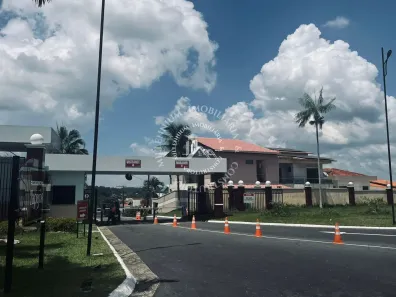 Sobrado com 4 Quartos à venda, 201m² no Tarumã, Manaus