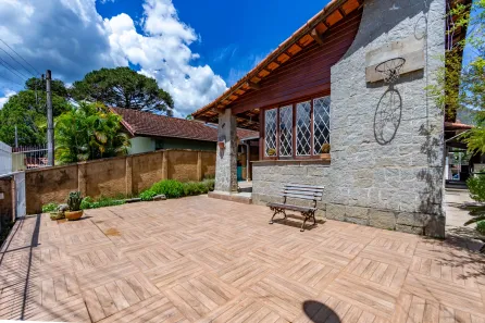 Casa com 3 Quartos à venda, 185m² no Jardim Cascata, Teresópolis