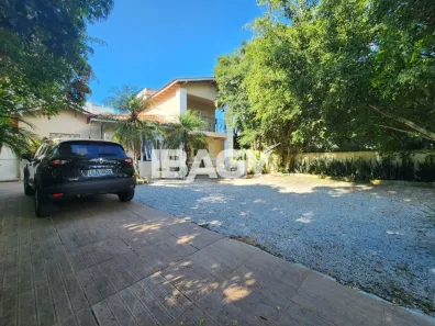 Casa com 3 Quartos para alugar, 12m² no Campeche, Florianópolis