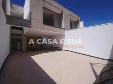 Casa com 3 Quartos à venda, 256m² no Lúcio de Abreu, Contagem