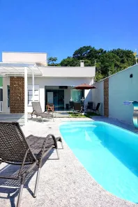 Casa com 3 Quartos à venda, 153m² no Massaguaçu, Caraguatatuba