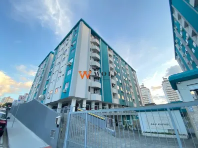 Apartamento com 3 Quartos à venda, 75m² no Barreiros, São José