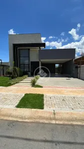 Casa de Condomínio com 3 Quartos à venda, 152m² no Setor Araguaia, Aparecida de Goiânia