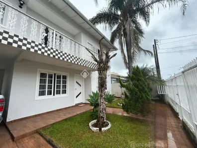 Casa com 3 Quartos à venda, 206m² no Carianos, Florianópolis