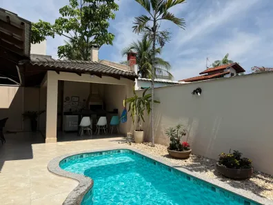 Casa com 3 Quartos à venda, 360m² no Loteamento Portal do Sol I, Goiânia