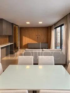 Apartamento com 3 Quartos para alugar, 130m² no Centro, Balneário Camboriú