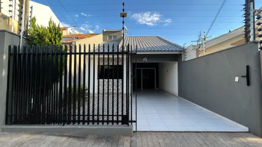 Casa com 3 Quartos à venda, 99m² no Parque Lagoa Dourada, Maringá
