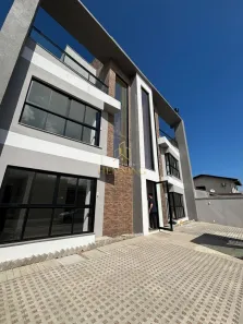 Sobrado com 2 Quartos para alugar, 70m² no Cordeiros, Itajaí