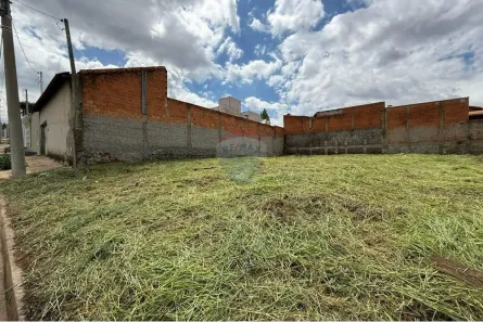 Lote/Terreno à venda, 200m² no Jardim Santa Cruz, Mogi Guaçu