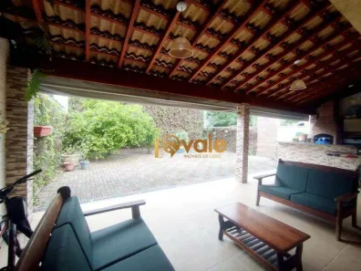 Casa de Condomínio com 4 Quartos à venda, 135m² no Loteamento Villa Branca, Jacareí