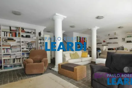 Casa com 4 Quartos à venda, 329m² no Jardim Guedala, São Paulo