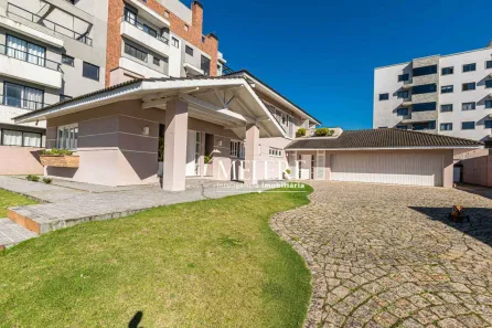 Casa com 4 Quartos à venda, 370m² no São Pedro, São José dos Pinhais