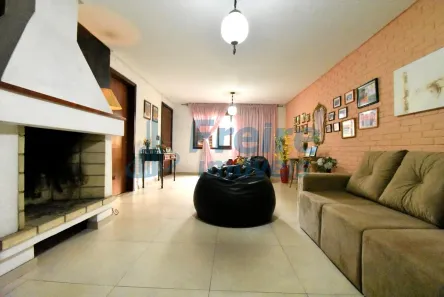 Casa com 5 Quartos para alugar, 380m² no Menino Deus, Porto Alegre