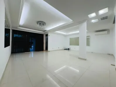 Casa com 5 Quartos à venda, 940m² no Flores, Manaus