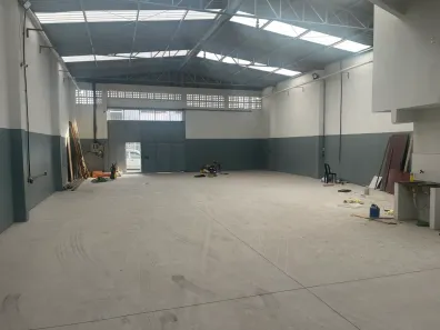 Galpão/Depósito/Armazém para alugar, 300m² no Novo Horizonte, Serra