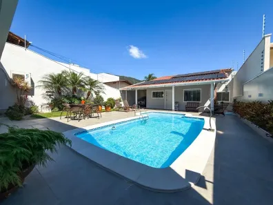 Casa com 3 Quartos à venda, 237m² no Ressacada, Itajaí