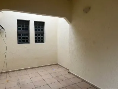 Sala Comercial com 3 Quartos para alugar, 150m² no Vila Santa Izabel, Bauru