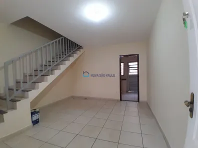 Sobrado com 2 Quartos para alugar, 60m² no Vila Guarani (Z Sul), São Paulo