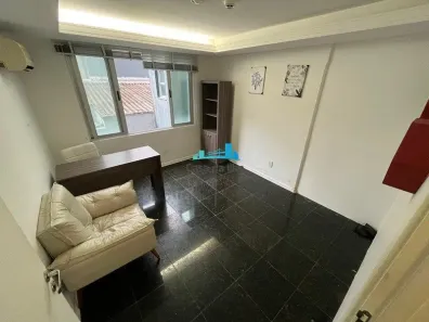 Sala Comercial à venda, 34m² no Centro, Florianópolis