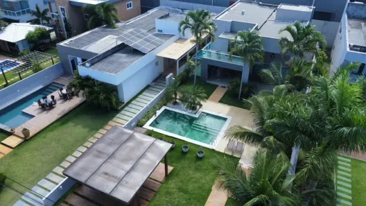 Casa com 5 Quartos à venda, 330m² no Guarajuba (Monte Gordo), Camaçari