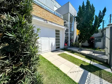 Sobrado com 3 Quartos à venda, 180m² no Parque da Matriz, Cachoeirinha