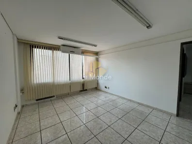 Sala Comercial à venda, 40m² no Centro, Curitiba