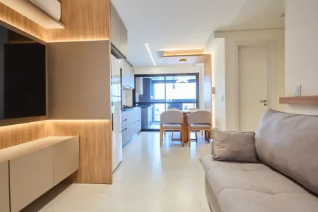 Apartamento com 2 Quartos para alugar, 67m² no Centro, Curitiba