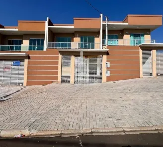 Sobrado com 3 Quartos para alugar, 94m² no Oficinas, Ponta Grossa