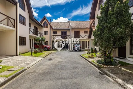 Casa de Condomínio com 4 Quartos à venda, 142m² no Guabirotuba, Curitiba