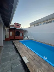 Casa com 4 Quartos para alugar, 263m² no Jardim Amália, Volta Redonda