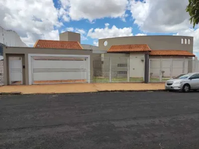 Casa com 3 Quartos à venda, 291m² no Jardim Higienópolis, Araraquara