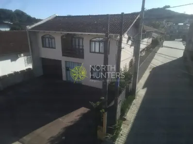 Casa com 4 Quartos à venda, 410m² no Iririú, Joinville