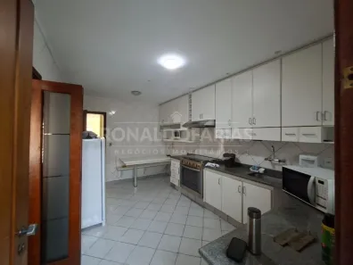 Sobrado com 4 Quartos à venda, 300m² no Jardim Ipanema (Zona Sul), São Paulo