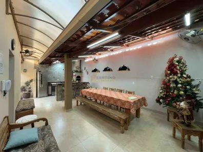 Casa com 3 Quartos à venda, 181m² no São José, Divinópolis