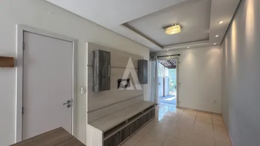 Sobrado com 2 Quartos à venda, 61m² no São Marcos, Joinville