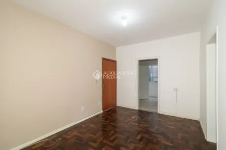 Apartamento com 2 Quartos para alugar, 75m² no Medianeira, Porto Alegre