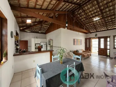 Casa com 3 Quartos à venda, 250m² no Bom Retiro, Betim