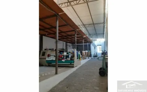 Galpão/Depósito/Armazém à venda, 420m² no Vila Bertioga, São Paulo
