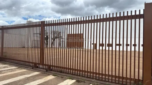 Imóvel Comercial para alugar, 2600m² no Vila Toninho, São José do Rio Preto
