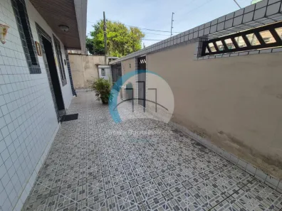 Casa com 4 Quartos à venda, 166m² no Embaré, Santos