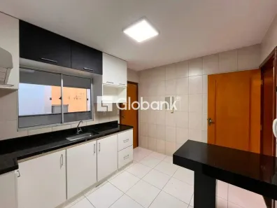 Apartamento com 3 Quartos para alugar, 100m² no Cidade Nova, Montes Claros