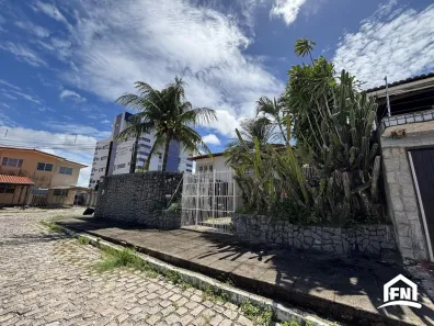 Casa com 4 Quartos à venda, 220m² no Lagoa Nova, Natal