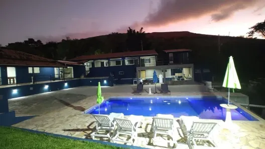 Fazenda/Sítio com 7 Quartos à venda, 200m² no Santana, São José dos Campos