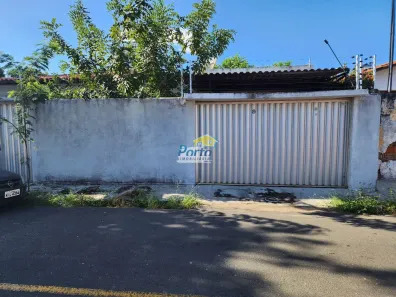 Casa com 5 Quartos à venda, 220m² no São João, Teresina